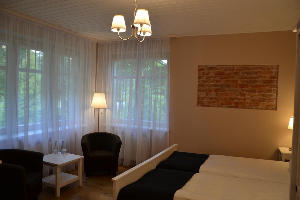 Liepa Hotel Silute Ngoại thất bức ảnh